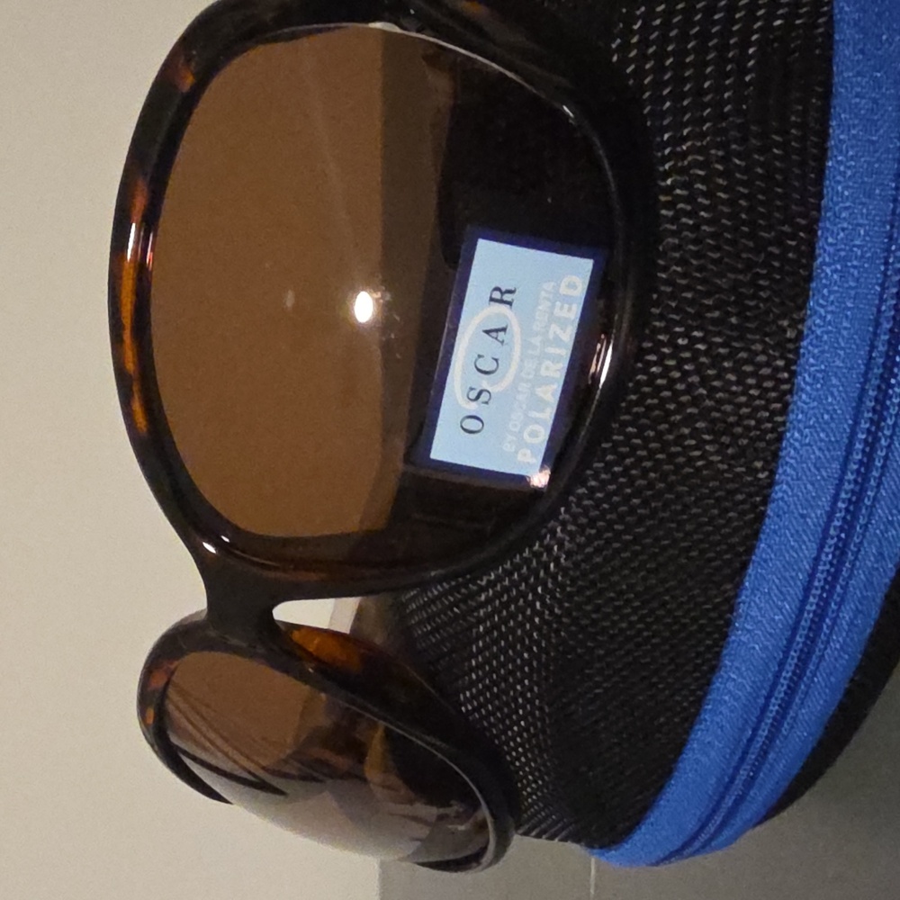 OSCAR by OSCAR DE LA RENTA NWT Tortoise Polarized Sunglasses - Picture 9 of 13